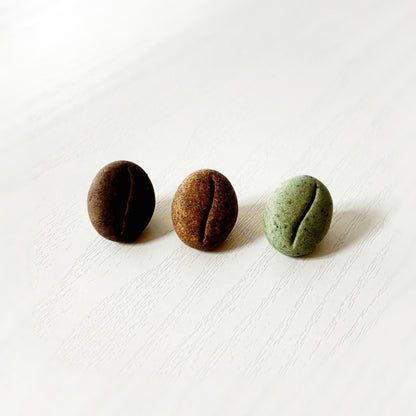 COFFEE STONE Pin Badge - Bean