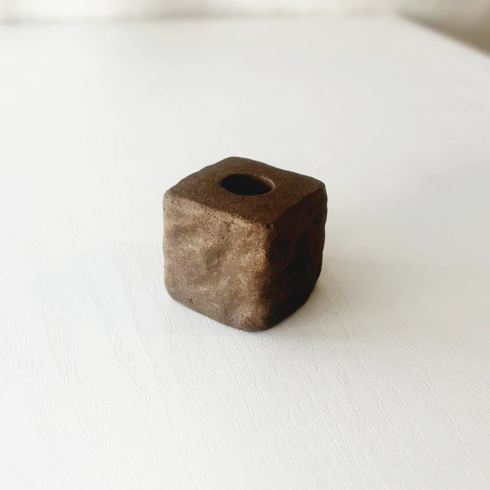 FORM / SOLID - Uneri