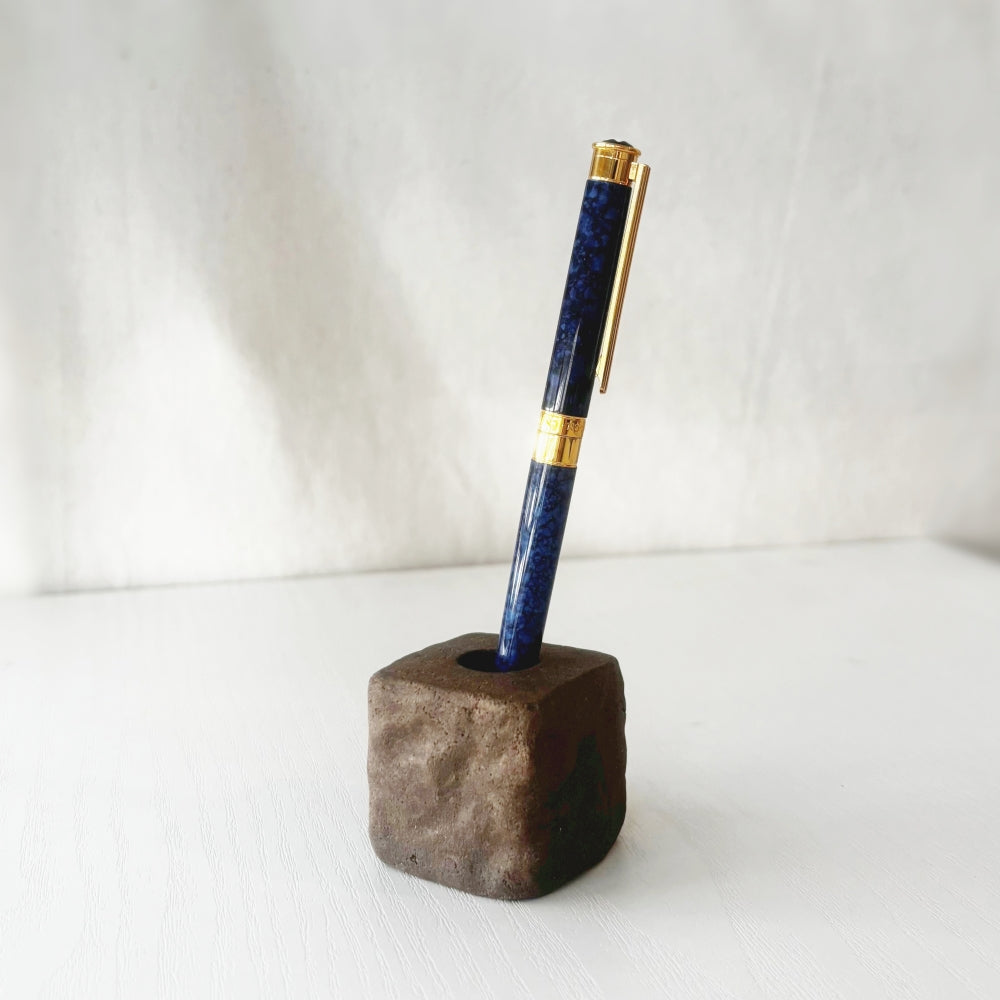 FORM / SOLID - Uneri