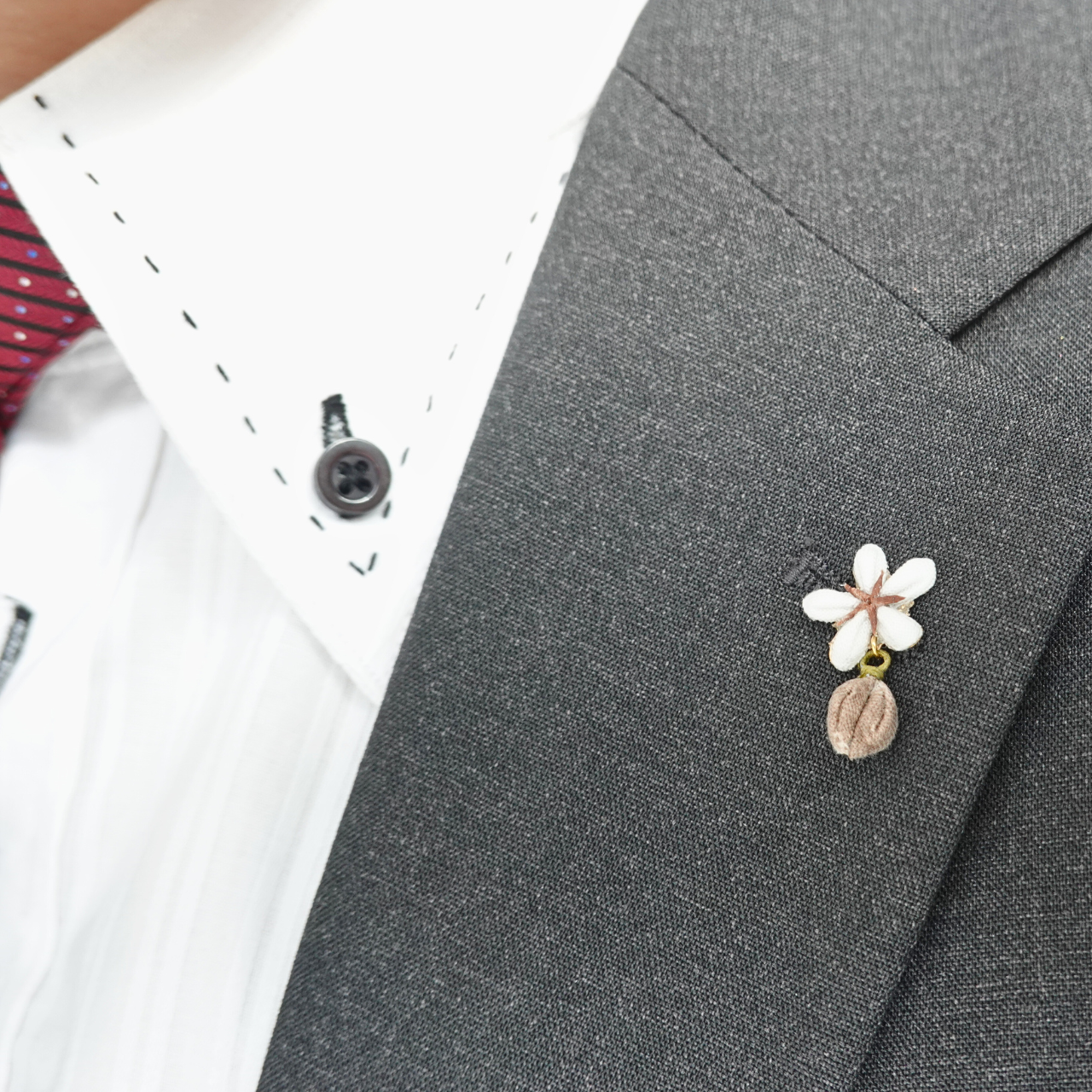 つまみ細工「コーヒーのピンバッジ」～にしみのおやさいクレヨン～【送料無料】