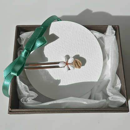 つまみ細工「コーヒーのネクタイピン」～にしみのおやさいクレヨン～【送料無料】